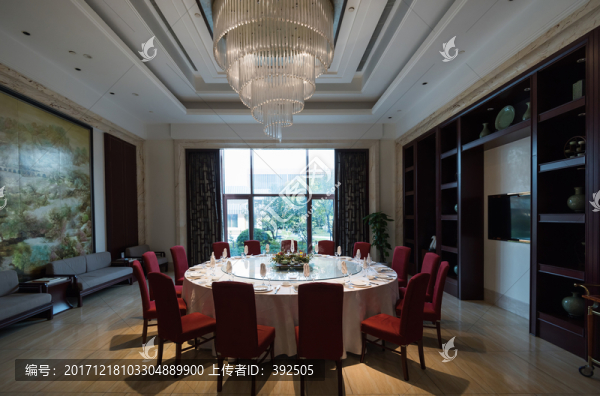 餐桌