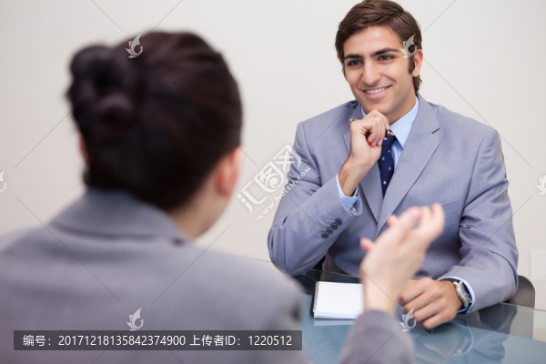 說話
