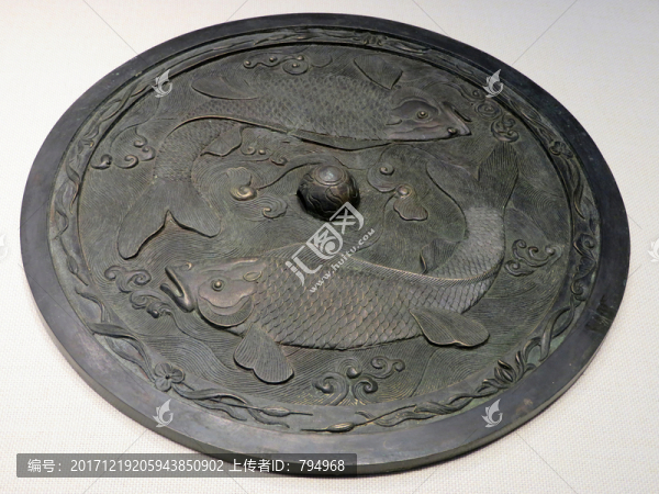 金代雙魚(yú)紋銅鏡