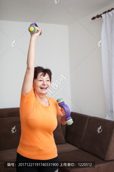 女人