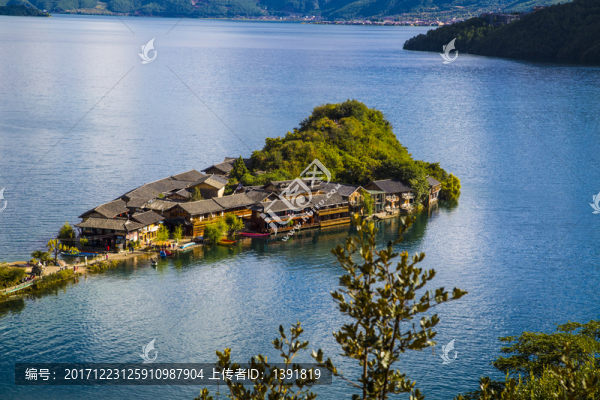 瀘沽湖里格半島