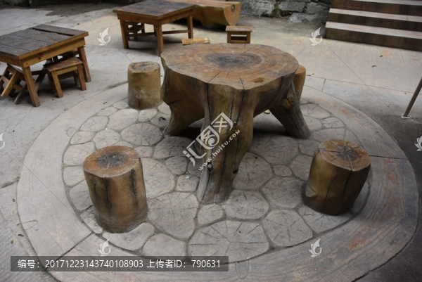 樹樁桌椅