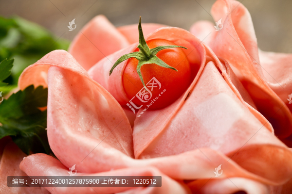 充滿的