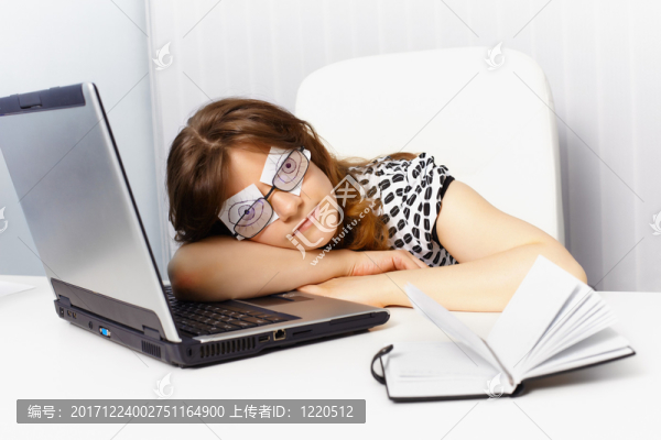 女人