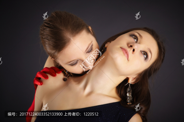 女人