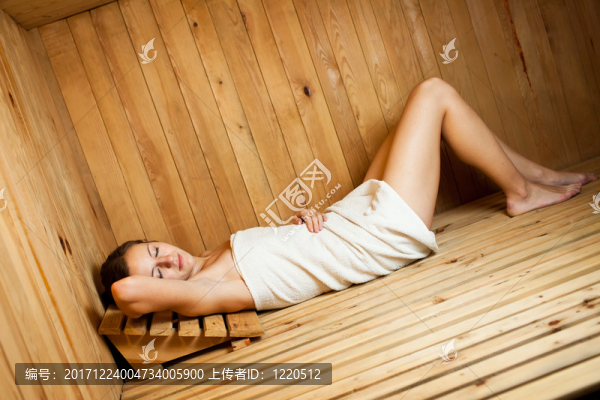 女人
