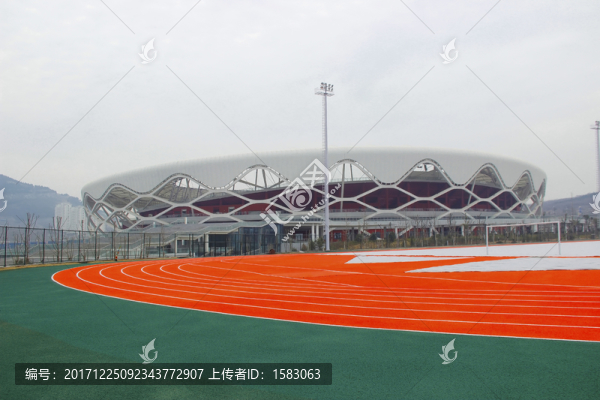 現(xiàn)代化體育場(chǎng)