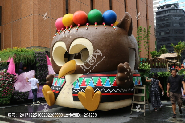 花車巡演