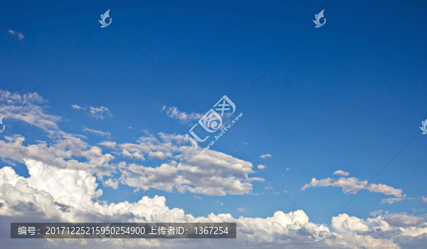 天空白云