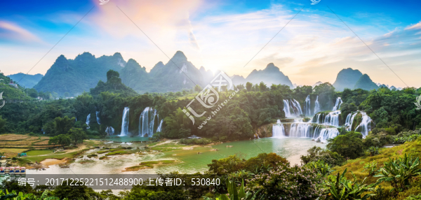 山水大瀑布,全景大畫(huà)幅