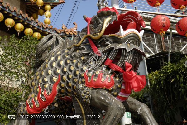 麒麟在高雄的清明神社前