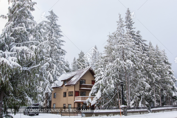 雪地小屋