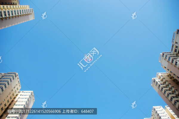 無人機(jī)飛翔