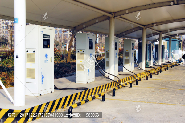 電動汽車充電站