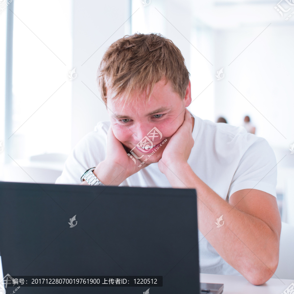 便攜式電腦