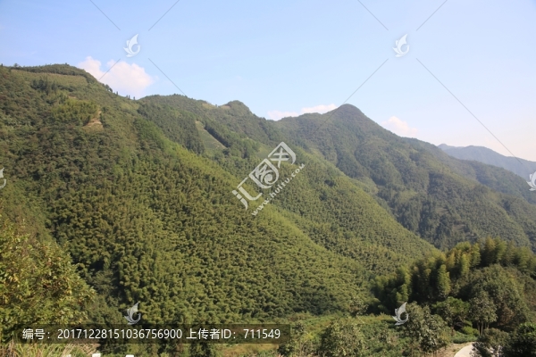 起伏大山