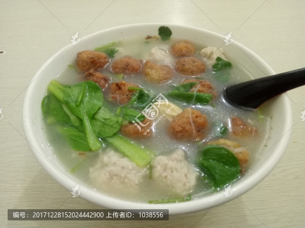 生汆丸子湯