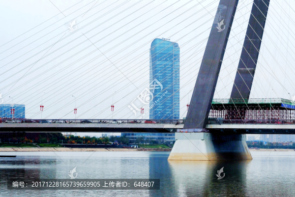 西安灞河斜拉公路橋