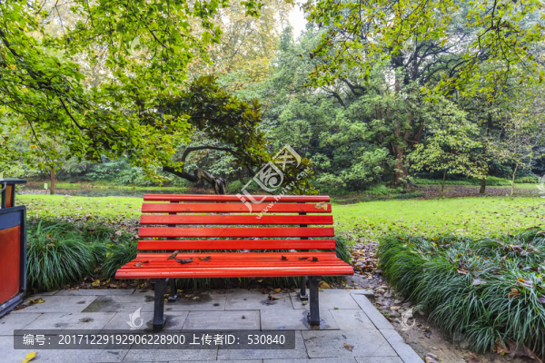 公園長(zhǎng)椅