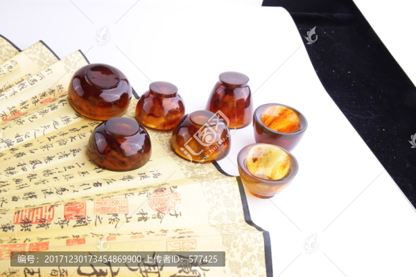 琥珀杯