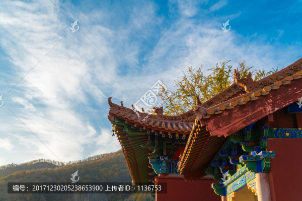 廟宇屋脊