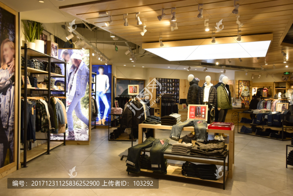 休閑服裝店