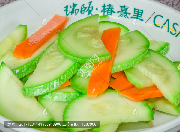 胡蘿卜炒西葫蘆