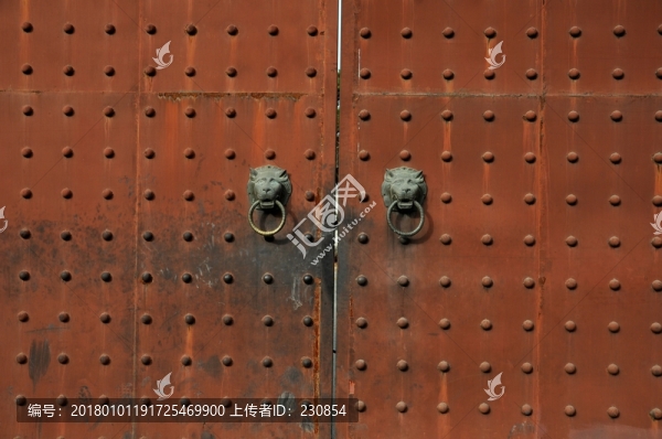 古建筑大門,門釘