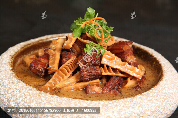 筍尖紅燒肉