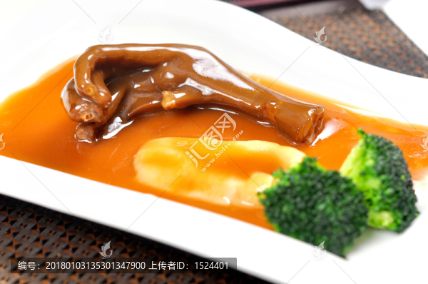 鮑汁花膠扣鵝掌