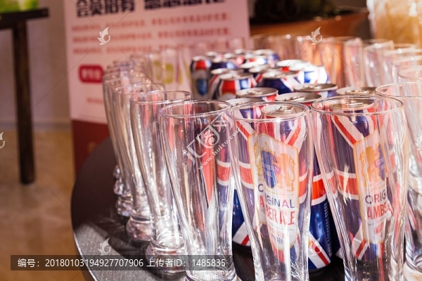 酒杯