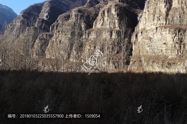 山崖