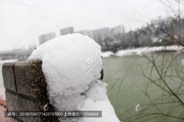 暖冬雪景