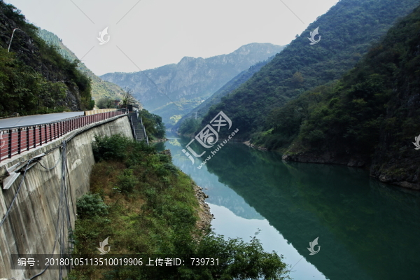 美酒河