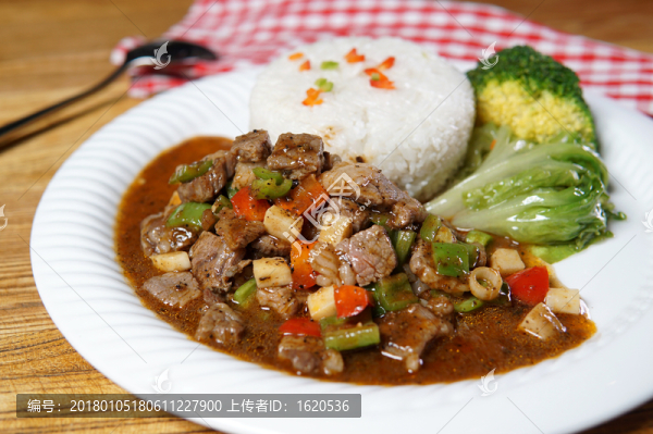 黑胡椒牛柳飯