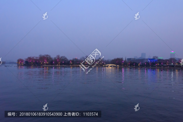大明湖