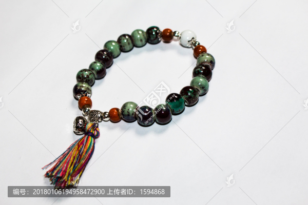 云南少數(shù)民族配飾