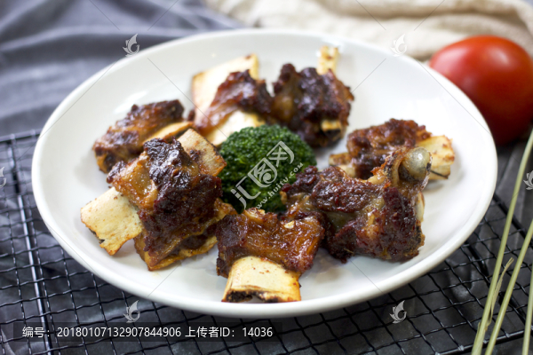 炸小黃牛排骨