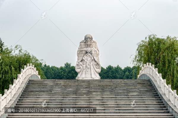 河南鹿邑老子塑像
