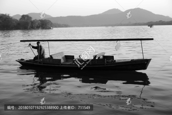 西湖手劃木船
