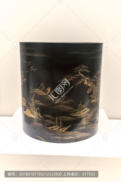 黑漆描金山水大筆筒