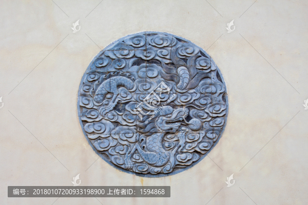 龍紋浮雕
