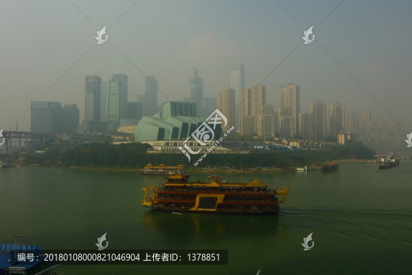 旅游船