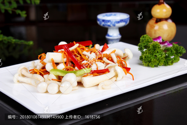 蟲(chóng)草白玉菇橫圖