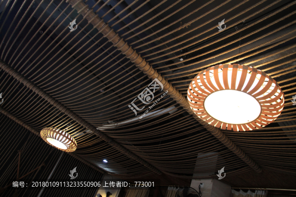 吊燈