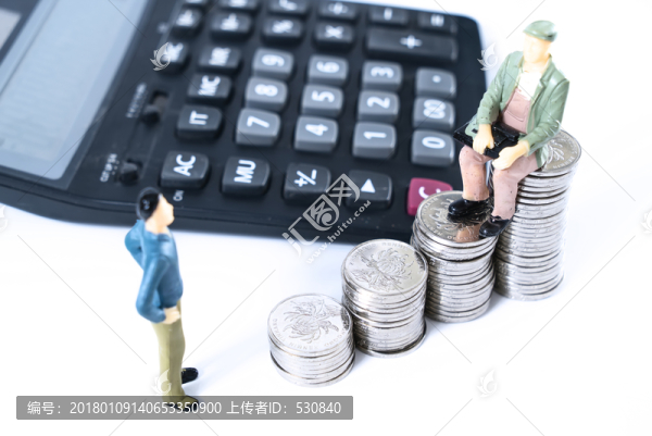 硬幣計(jì)算器和商務(wù)人物