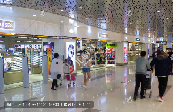 ?？诿捞m國(guó)際機(jī)場(chǎng)航站樓免稅店