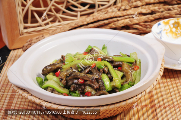 鱔魚煮絲瓜