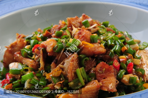 辣椒炒咸魚(yú)