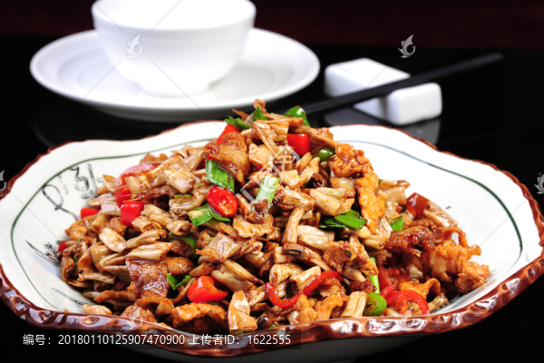 卜豆角炒肉